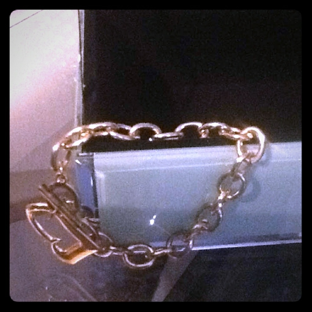 Gold Heart ❤ Toggle Bracelet